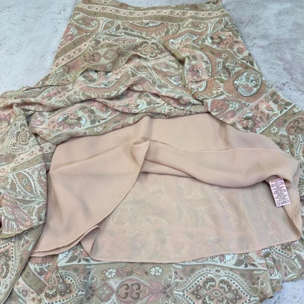 Y2K Paisley Handkerchief Hem‎ Skirt – Bandolino